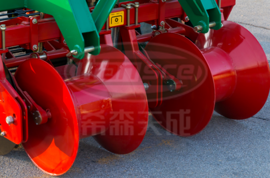 2017新款！4UX-170A型悬挂式马铃薯收获机，你值得拥有！